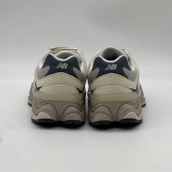 New Balance 9060 Sneakers. Size 5.5 boys, Women 7 - Picture 5 of 9
